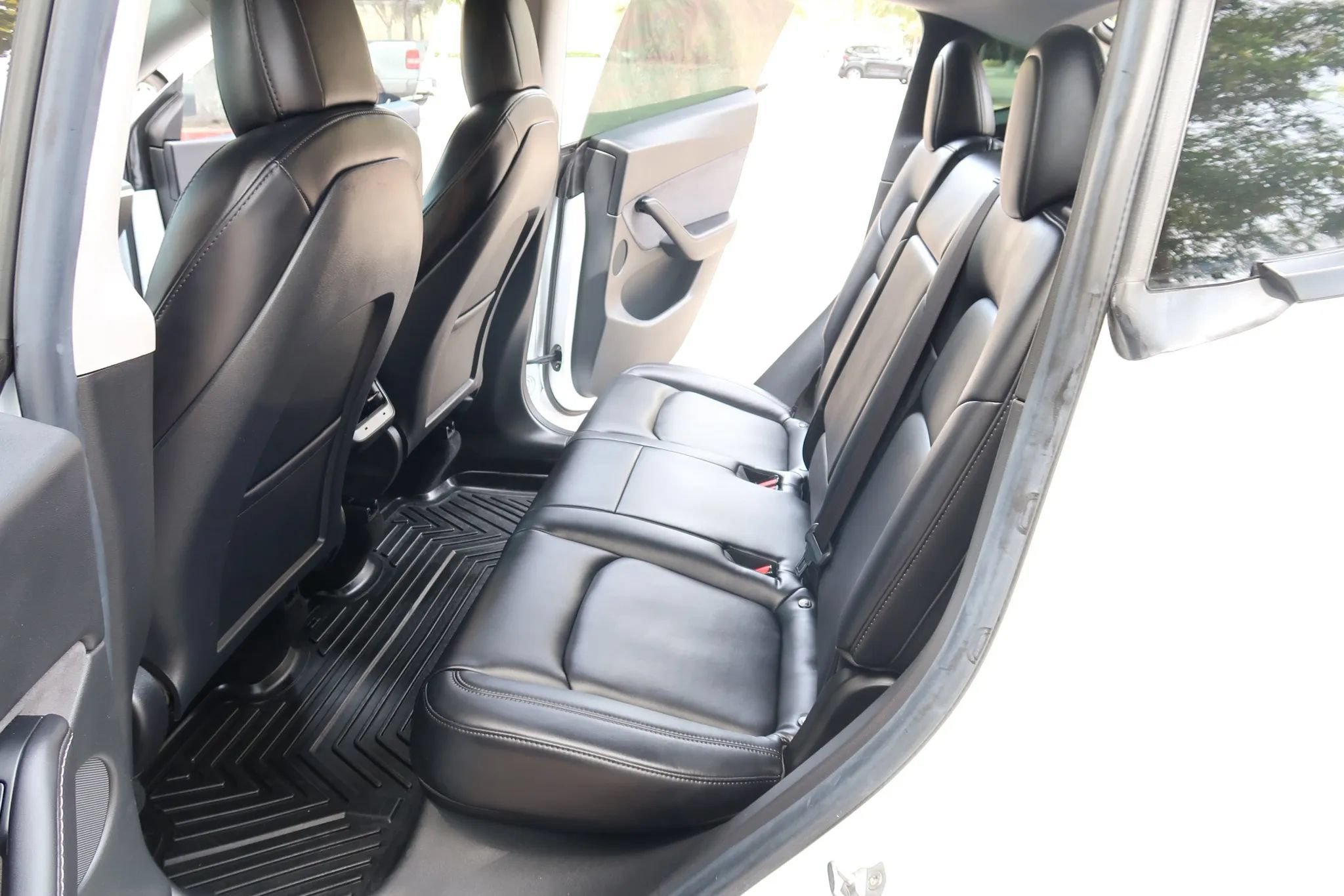 Used 2021 Tesla Model Y Performance AWD/4WD image 18