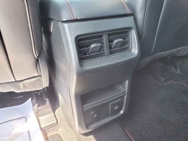 Used 2024 Ford Edge ST-Line AWD/4WD image 27