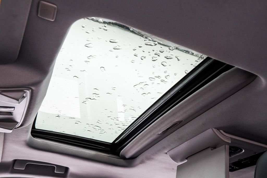 Used 2020 Cadillac Escalade Luxury image 19