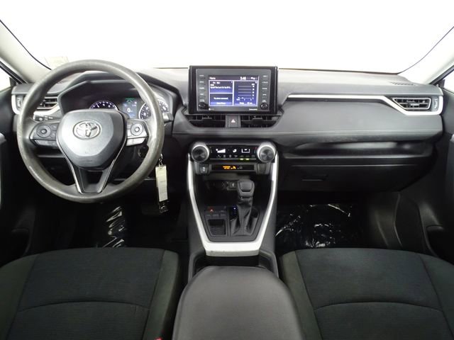 Used 2021 Toyota RAV4 LE FWD image 27