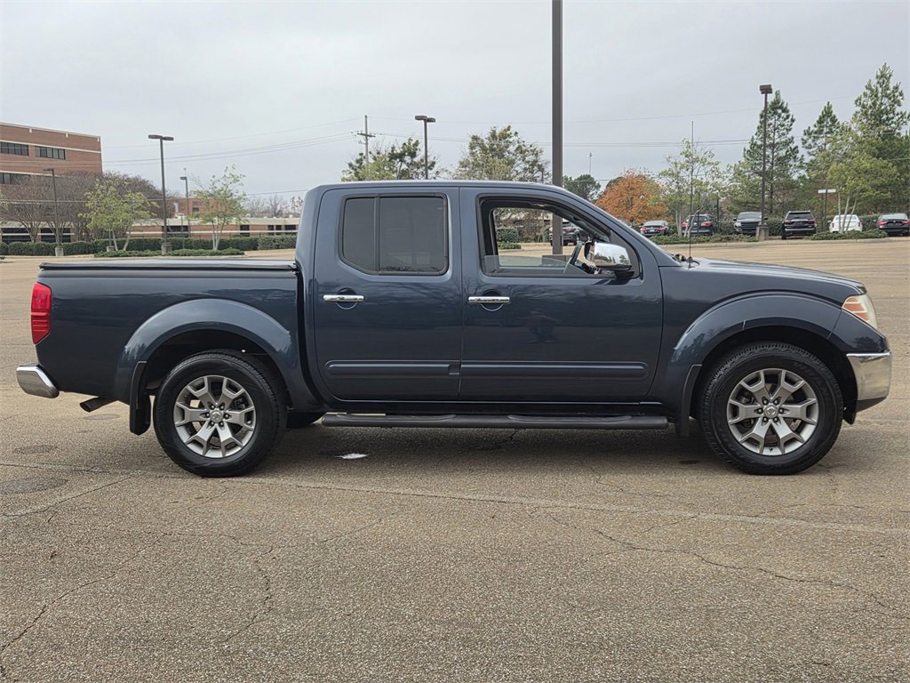 Used 2019 Nissan Frontier SL image 3