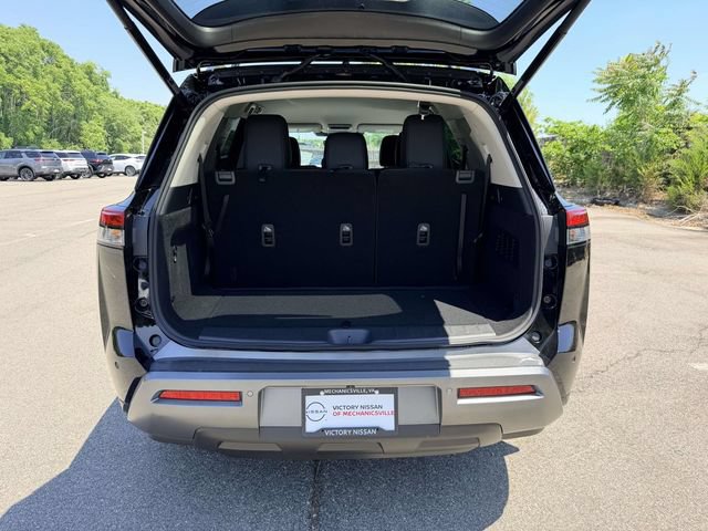 New 2026 Nissan Pathfinder SL AWD/4WD image 12