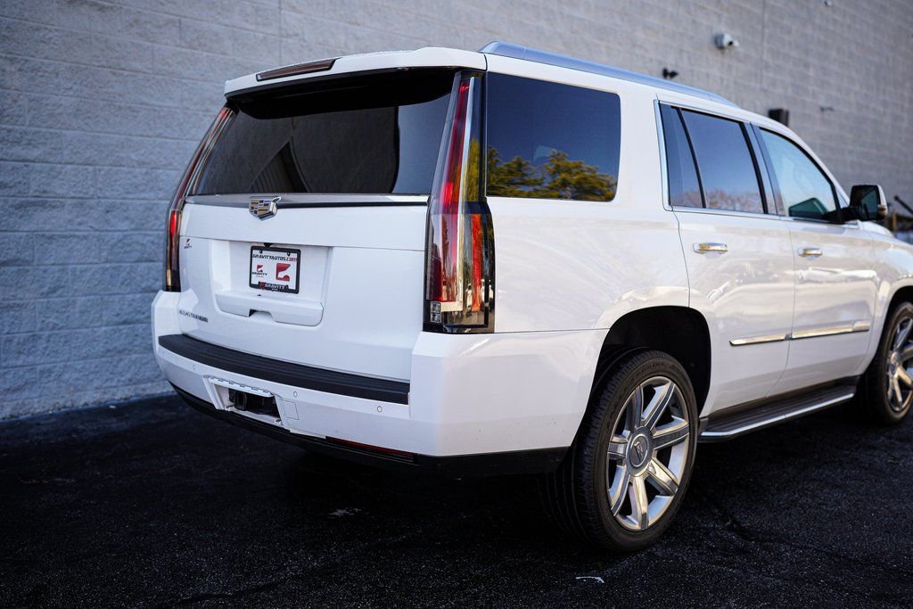 Used 2016 Cadillac Escalade Luxury image 15