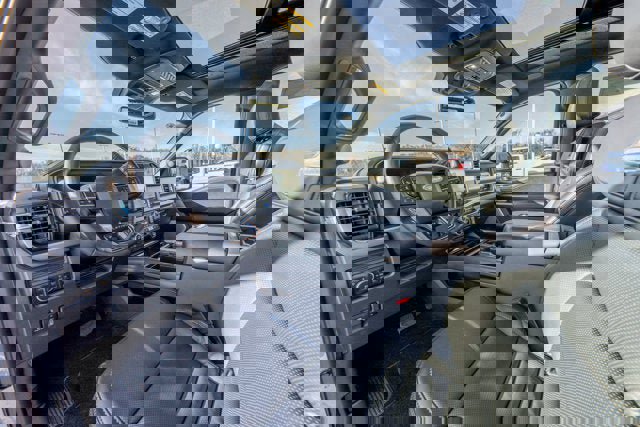 New 2026 Ford F250 Platinum w/ Tremor Off-Road Package image 32