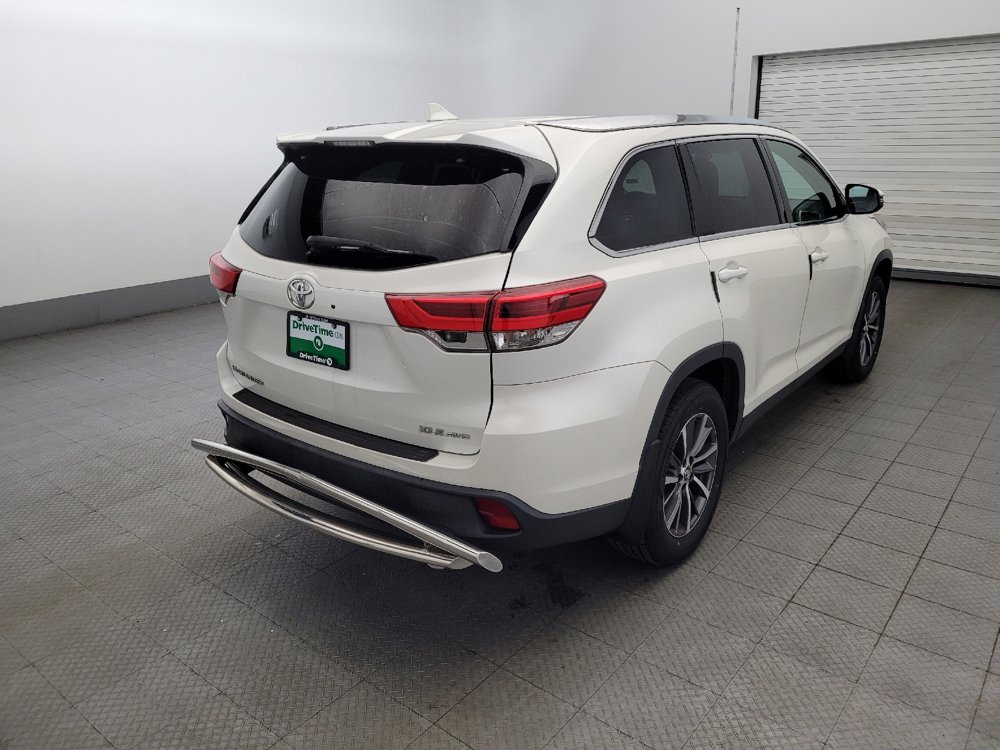 Used 2019 Toyota Highlander XLE image 9
