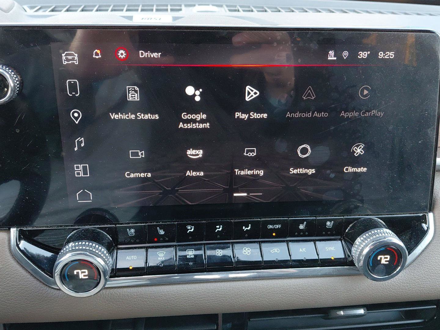 Used 2024 GMC Canyon Denali image 38