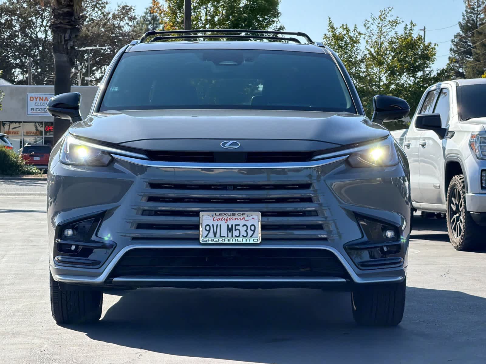 Certified 2025 Lexus TX 500h AWD w/ Technology Package image 10