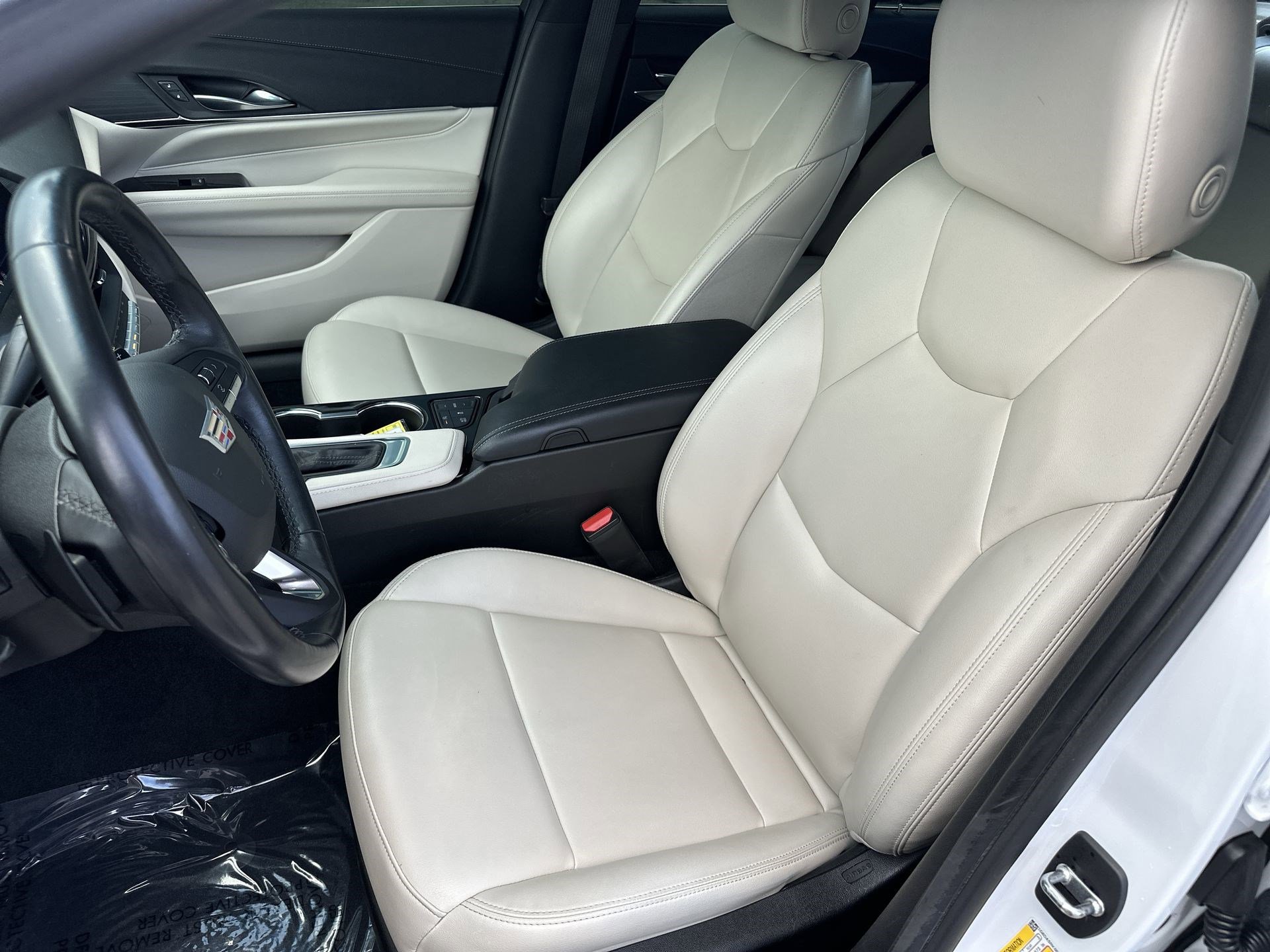 Used 2023 Cadillac CT4 Luxury RWD image 12