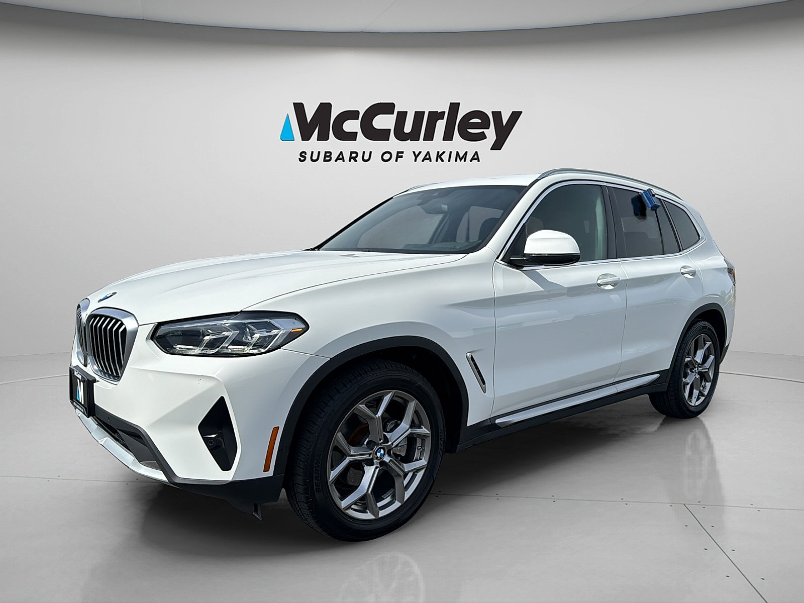 Used 2024 BMW X3 xDrive30i AWD/4WD image 2