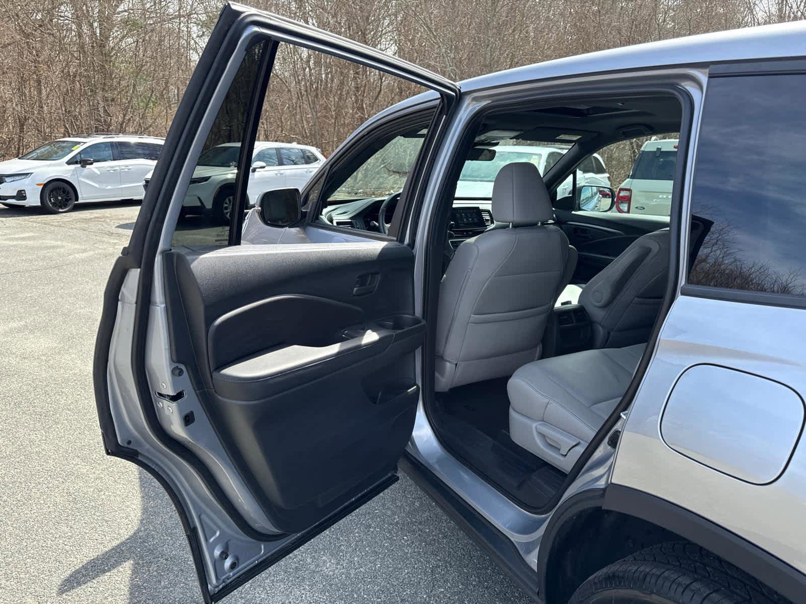 Used 2023 Honda Passport EX-L image 28