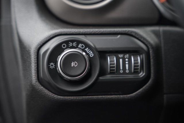 Used 2020 Jeep Wrangler Sport image 39