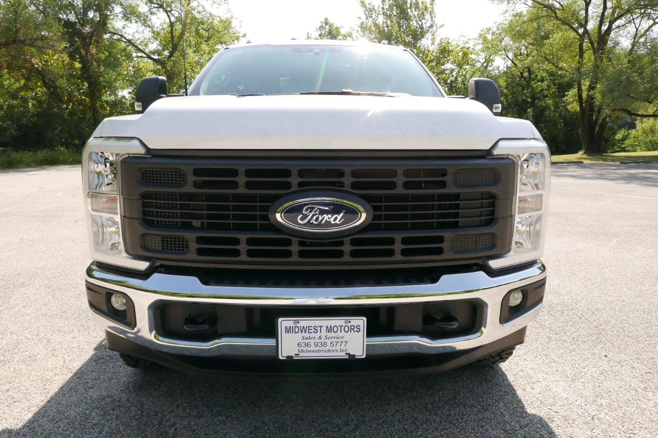 Used 2026 Ford F350 XL w/ XL Off-Road Package AWD/4WD image 2