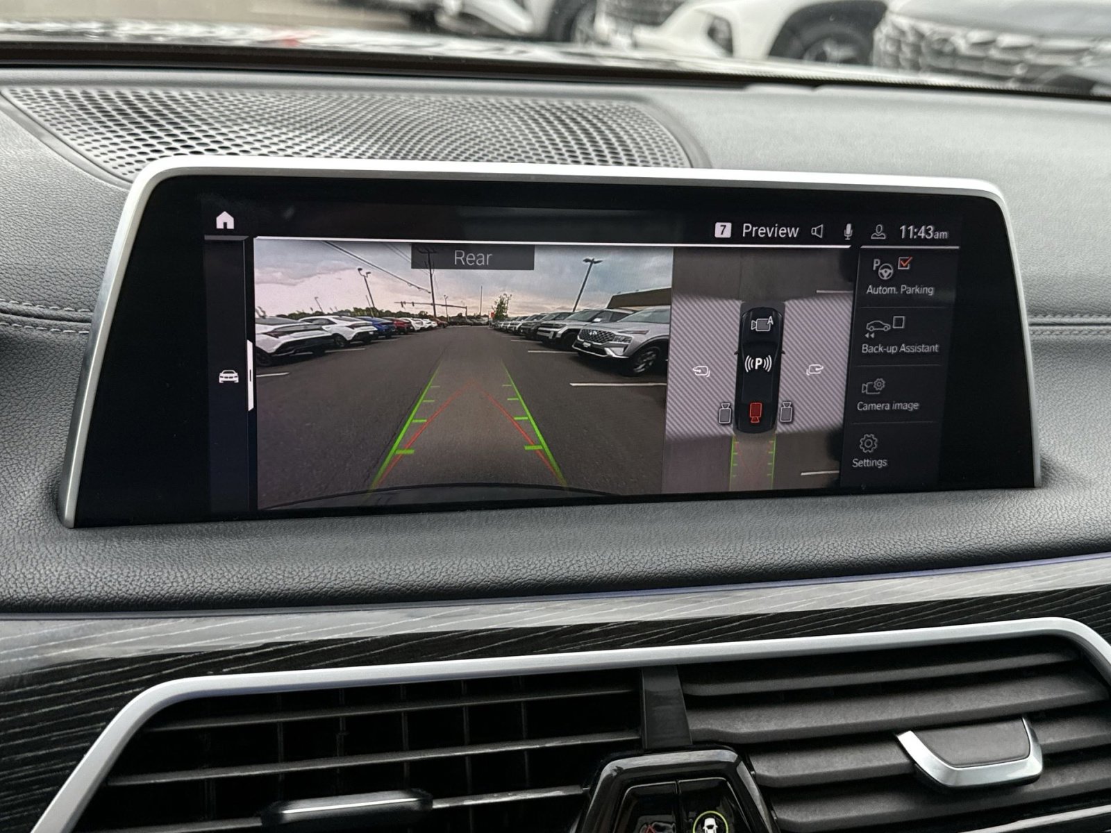Used 2022 BMW 740i xDrive w/ M Sport Package AWD/4WD image 19