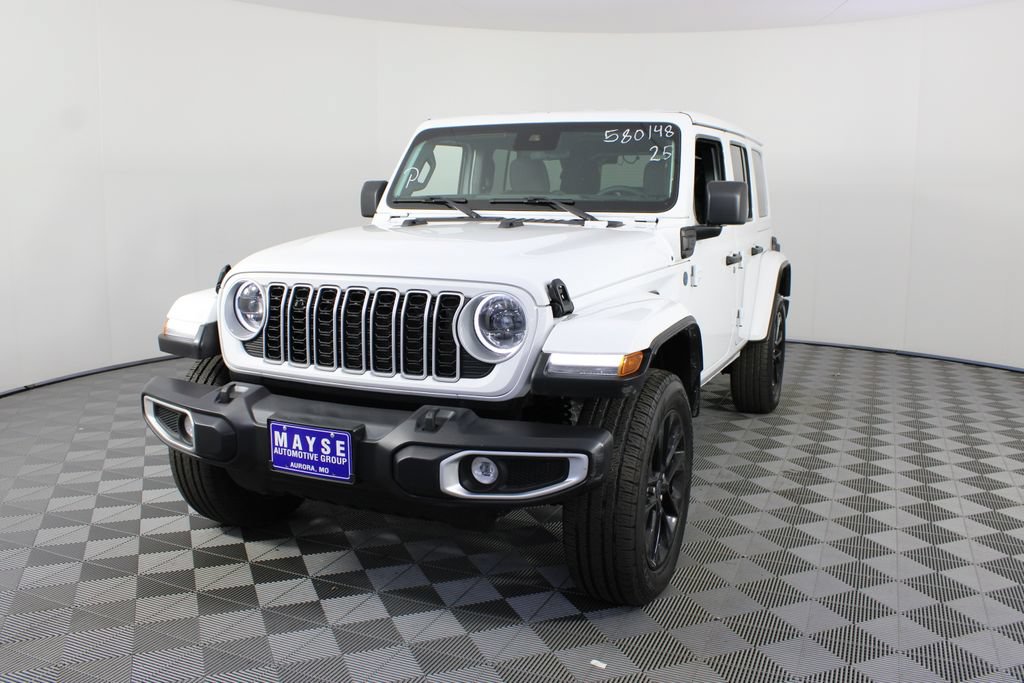 Used 2025 Jeep Wrangler Unlimited Sahara w/ Safety Group AWD/4WD image 21