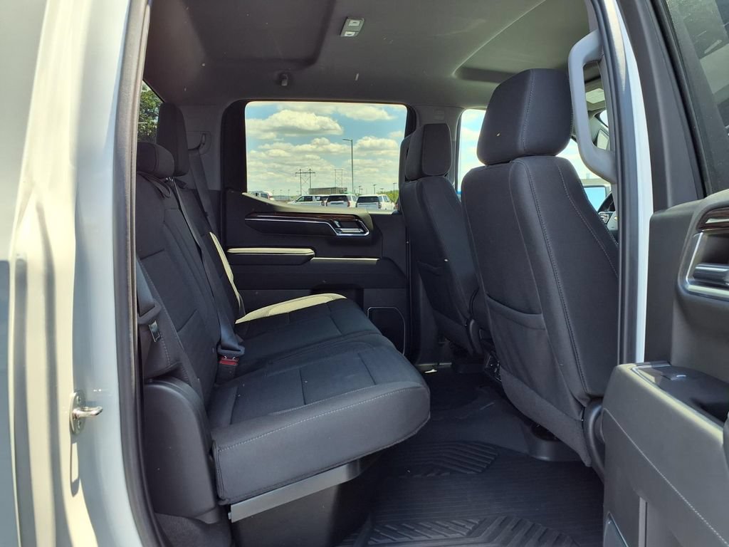 Used 2022 Chevrolet Silverado 1500 LT AWD/4WD image 26