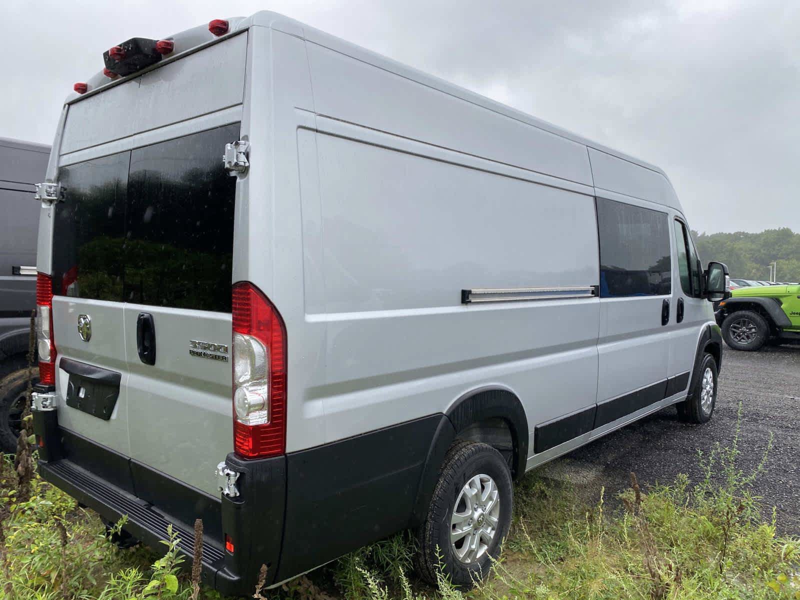 Used 2025 RAM ProMaster 3500 w/ Quick Order Package 22H SLT+ FWD image 5