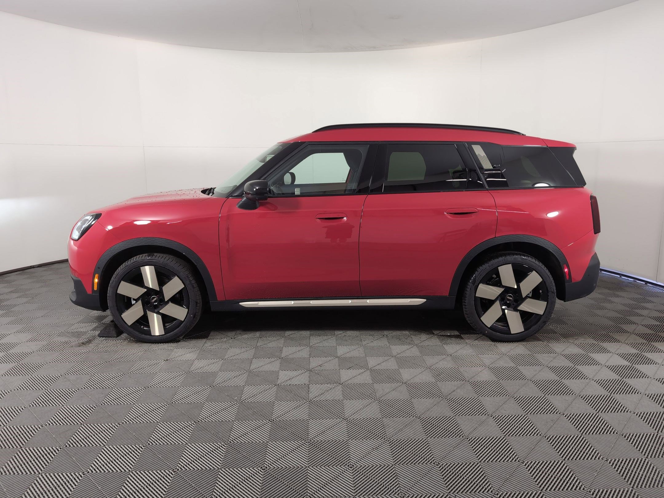 New 2025 MINI Cooper Countryman S video 2