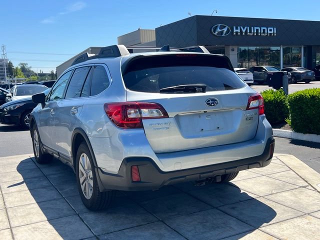 Used 2018 Subaru Outback 2.5i Premium AWD/4WD image 8