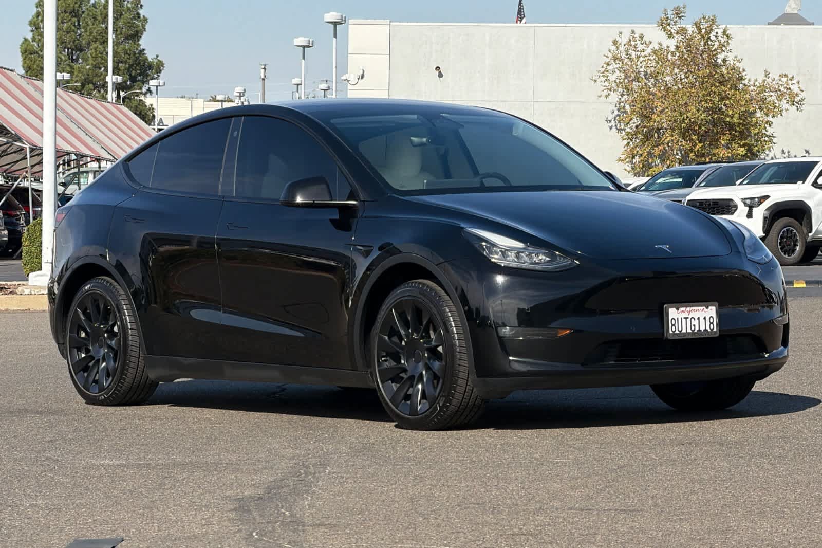 Used 2021 Tesla Model Y 2WD image 5