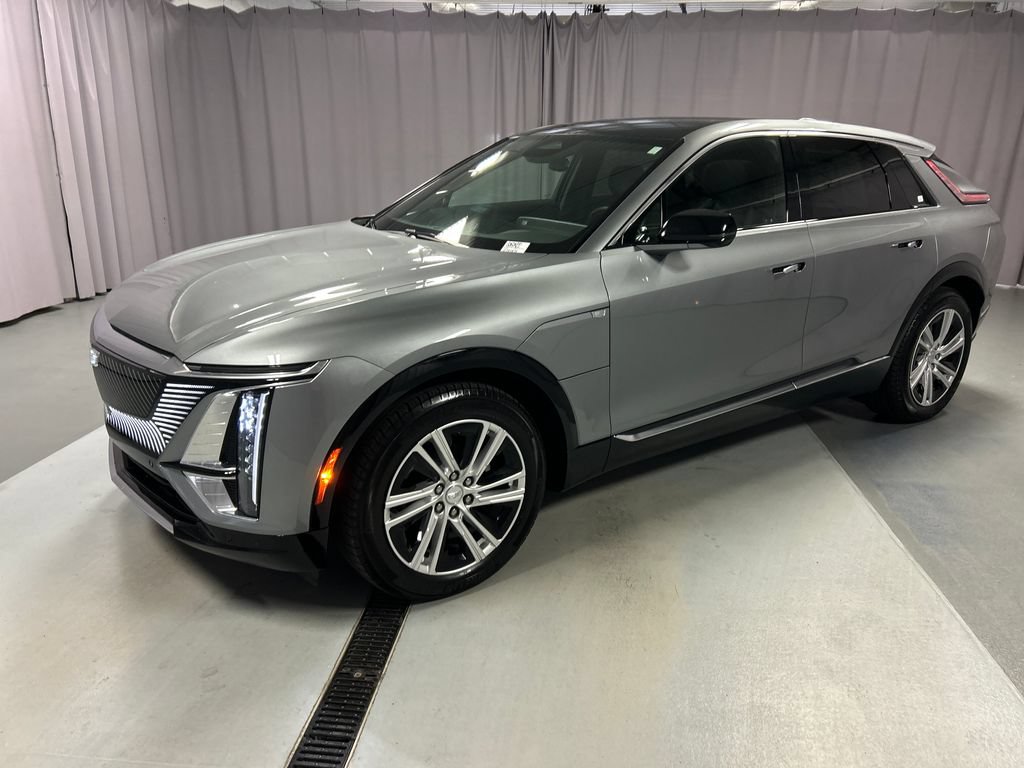 Used 2024 Cadillac Lyriq Tech AWD/4WD video 3