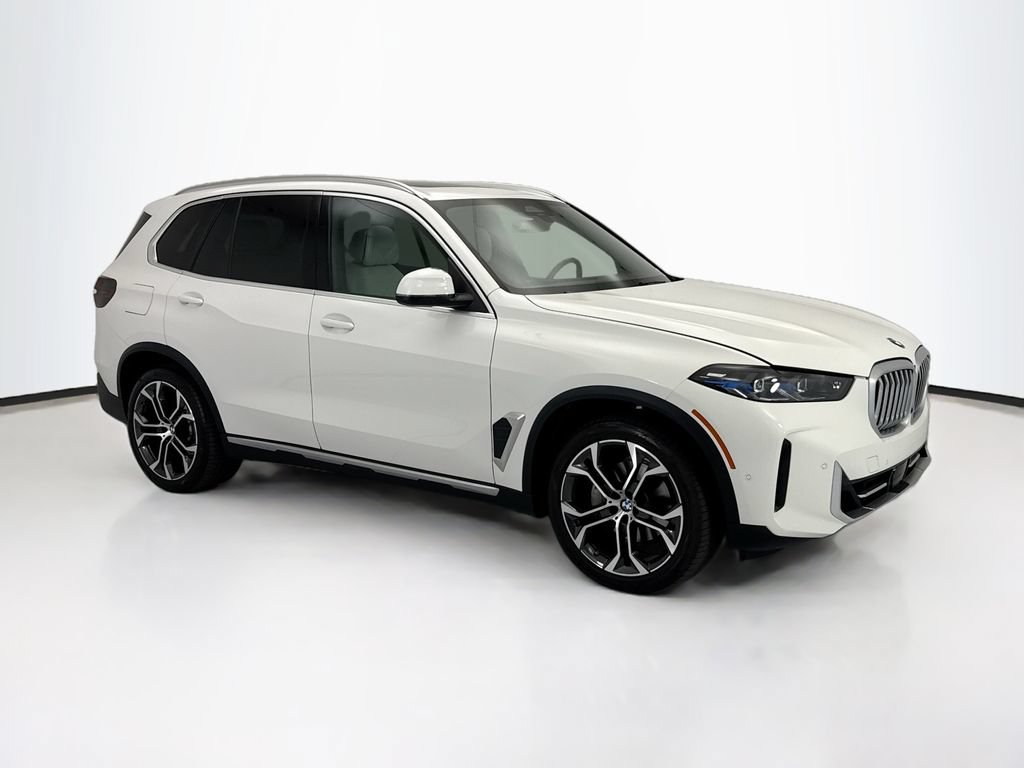 Certified 2026 BMW X5 xDrive40i w/ Climate Comfort Package AWD/4WD image 3