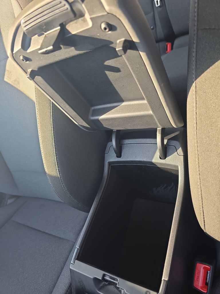 Used 2025 Kia K4 FWD image 23