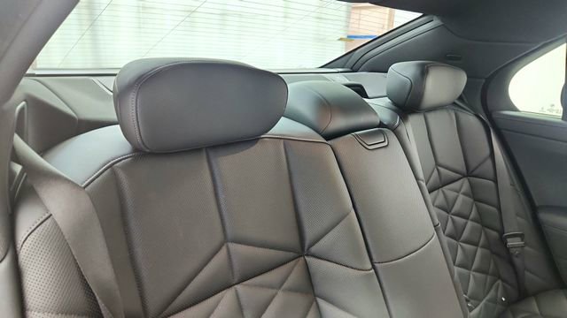 Used 2025 BMW 740i image 26