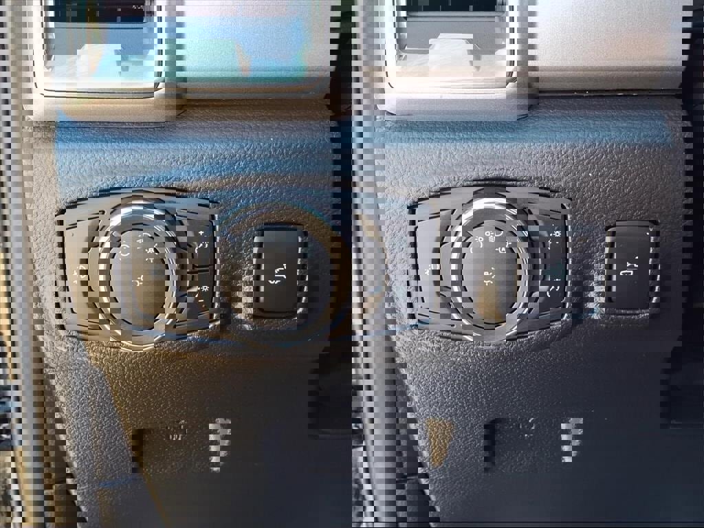 Used 2020 Ford Ranger XLT w/ Trailer Tow Package image 17