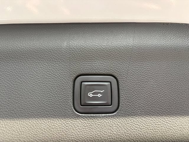 Used 2024 Buick Enclave Essence w/ LPO, Floor Liner Package AWD/4WD image 18