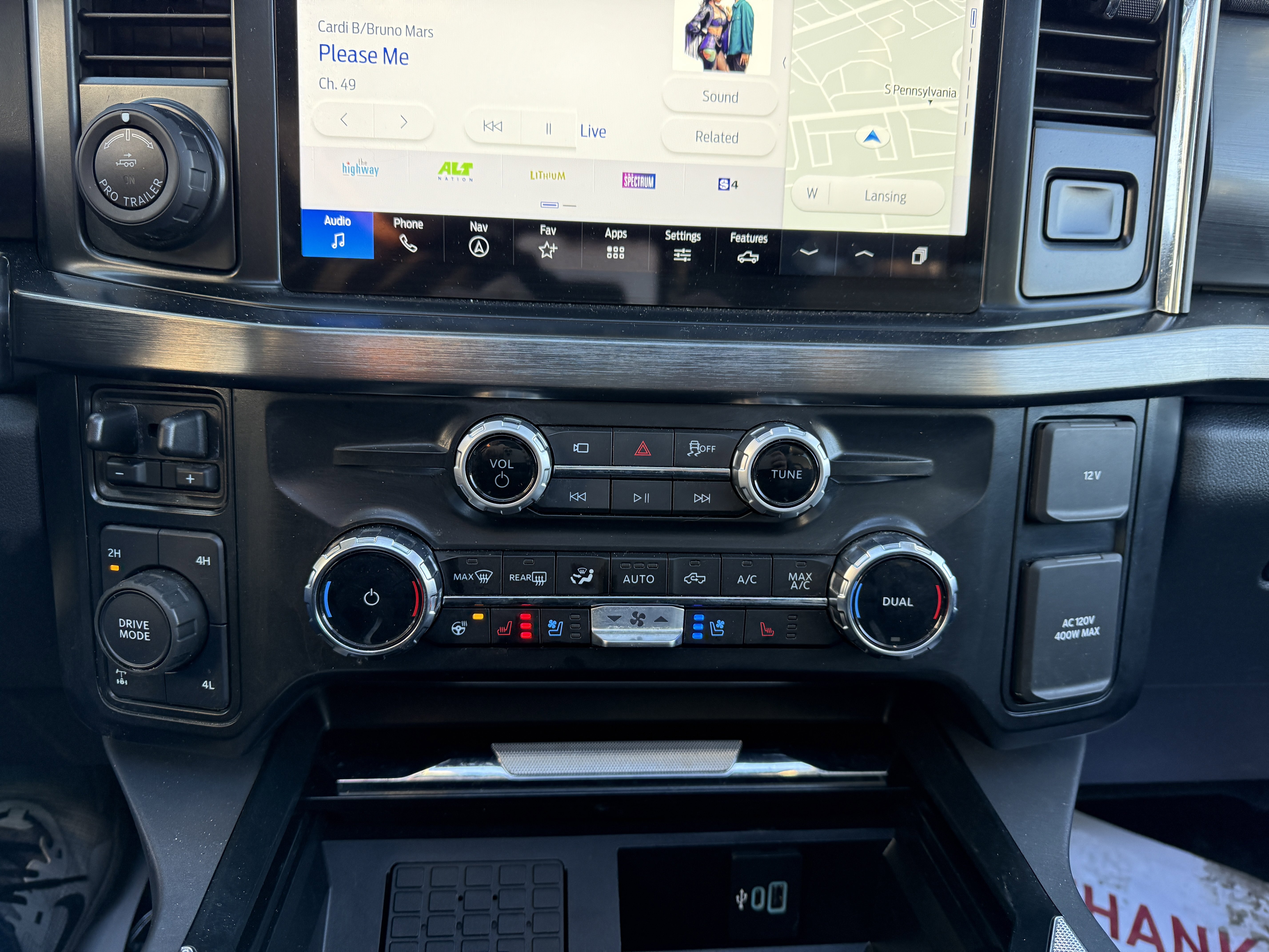 Used 2025 Ford F250 Lariat w/ Lariat Ultimate Package image 21