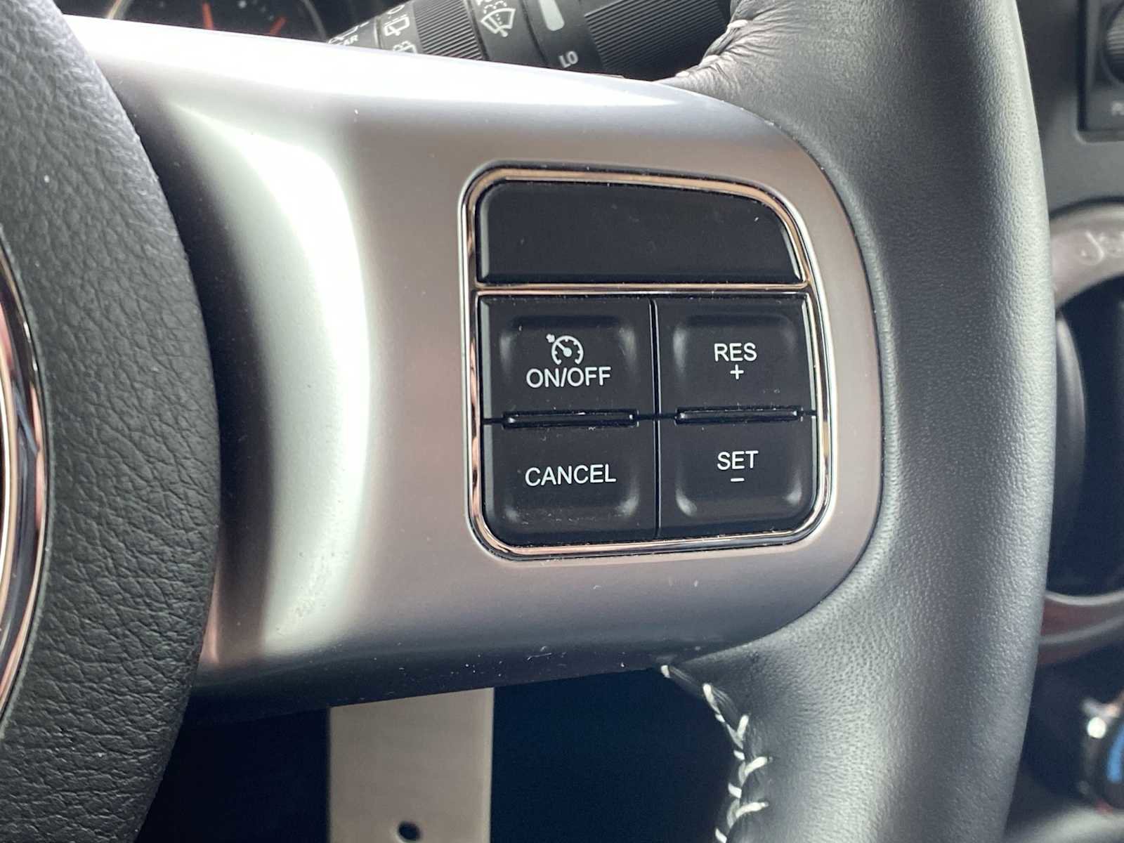 Used 2018 Jeep Wrangler Sport AWD/4WD image 30