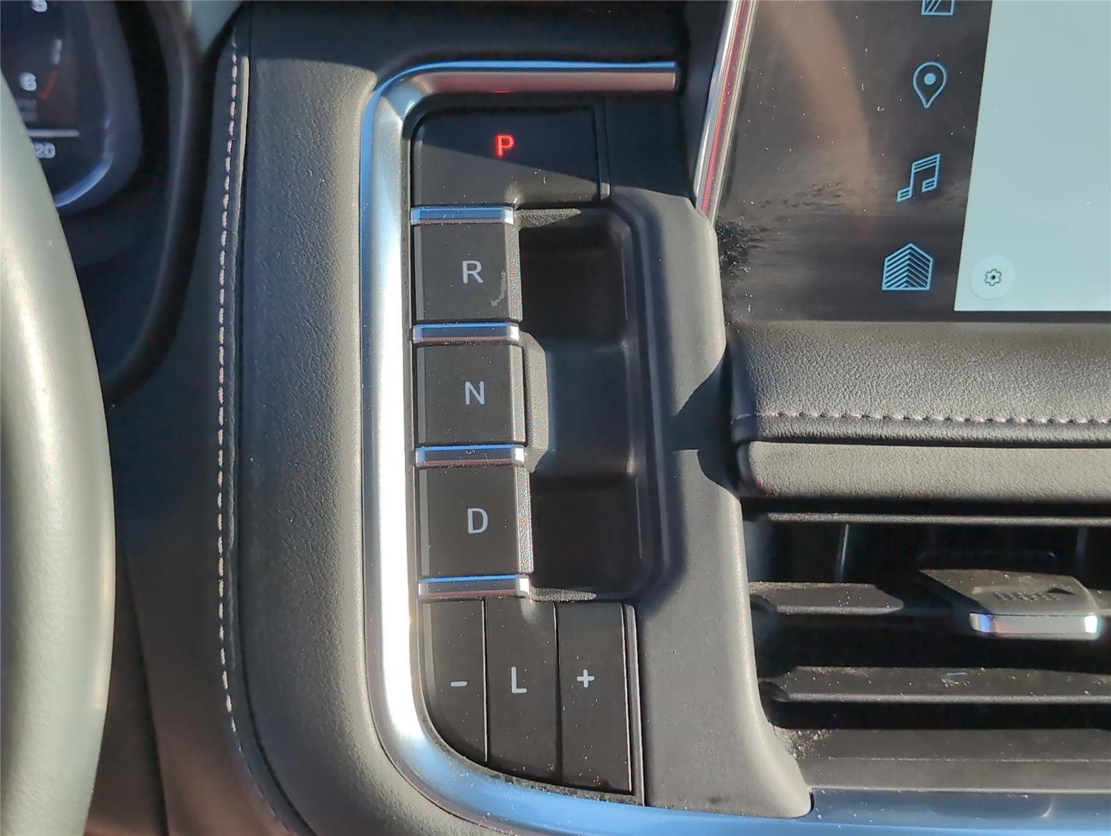 Used 2023 Chevrolet Tahoe LT image 17