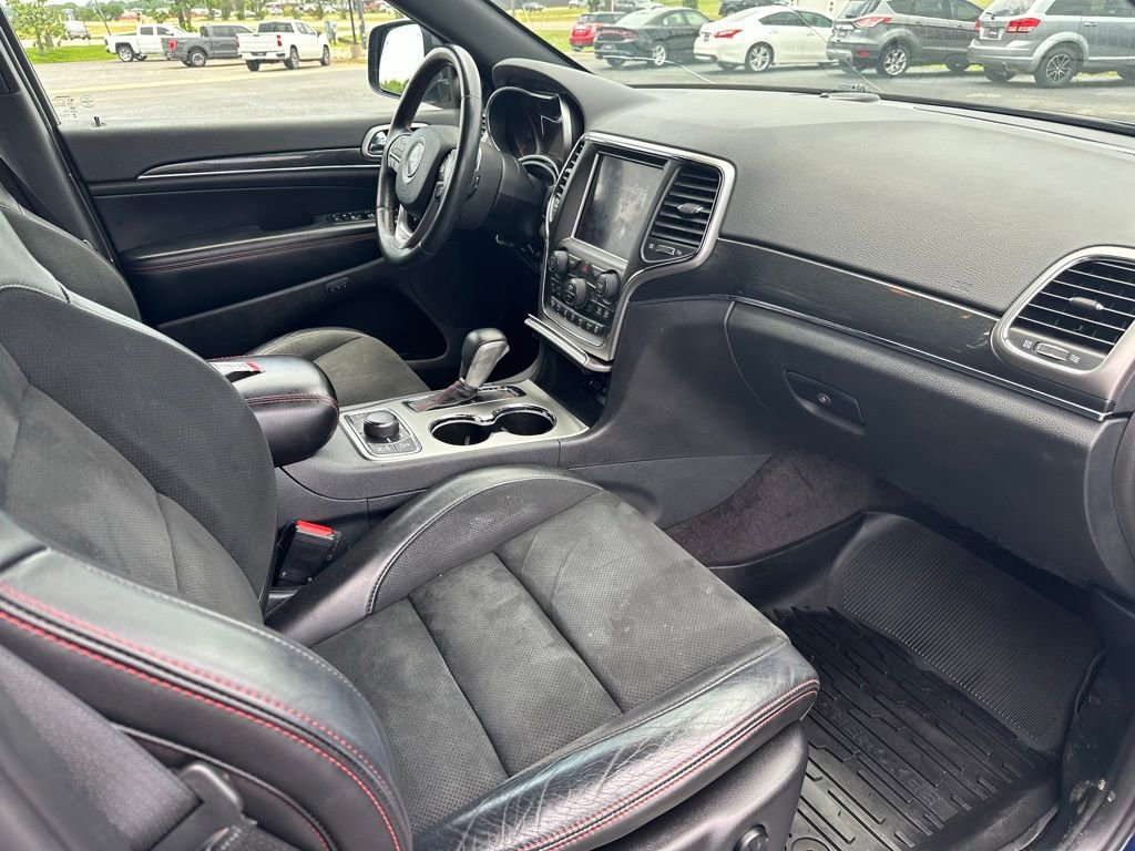 Used 2018 Jeep Grand Cherokee Trailhawk AWD/4WD image 17