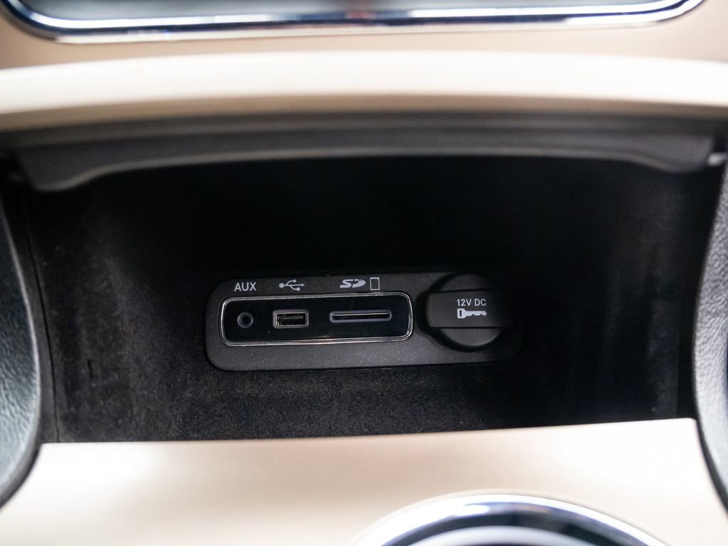 Used 2014 Jeep Grand Cherokee Limited AWD/4WD image 27