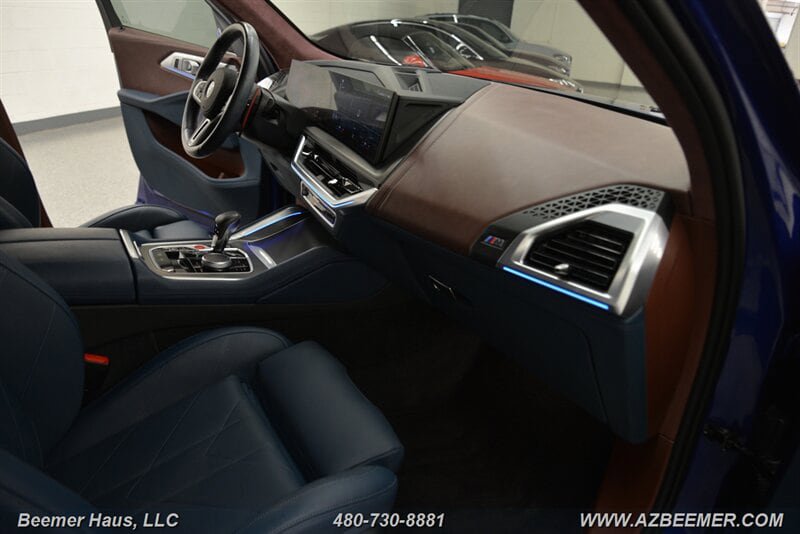 Used 2023 BMW XM AWD/4WD image 20