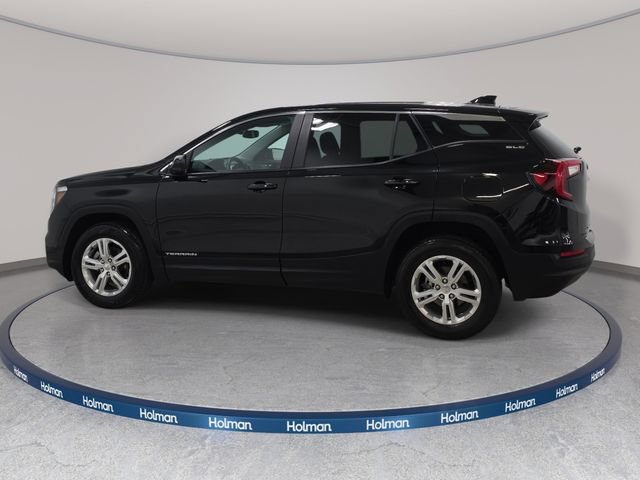 Used 2024 GMC Terrain SLE AWD/4WD image 9