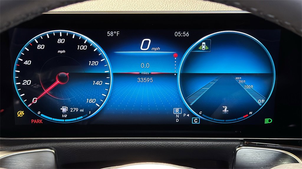 Used 2021 Mercedes-Benz GLB 250 4MATIC image 33