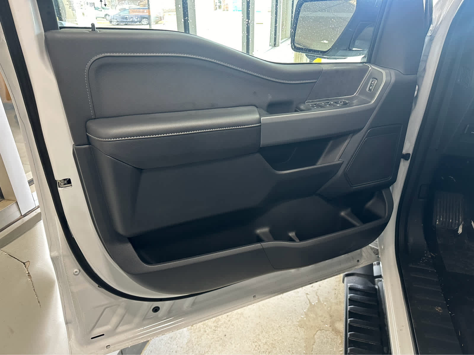 New 2026 Ford F150 XLT w/ Equipment Group 302A MID image 12