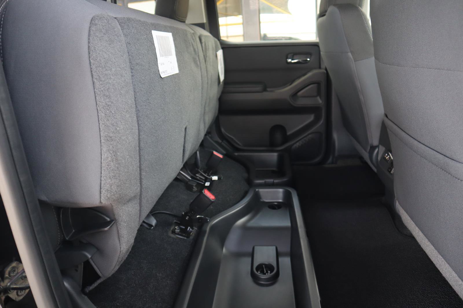 Used 2026 Nissan Frontier SV w/ SV Convenience Package RWD image 43
