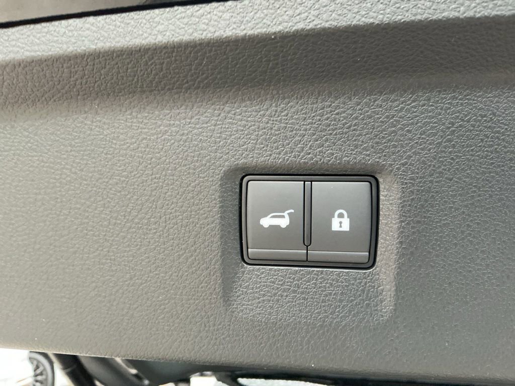 New 2026 INFINITI QX60 Luxe image 32