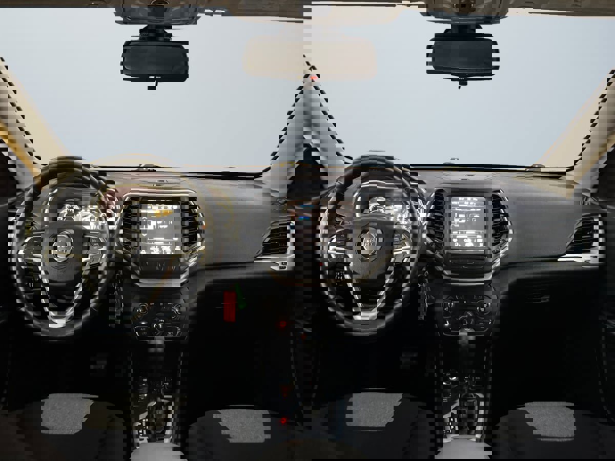 Used 2014 Jeep Cherokee Latitude w/ Trailer Tow Group image 10