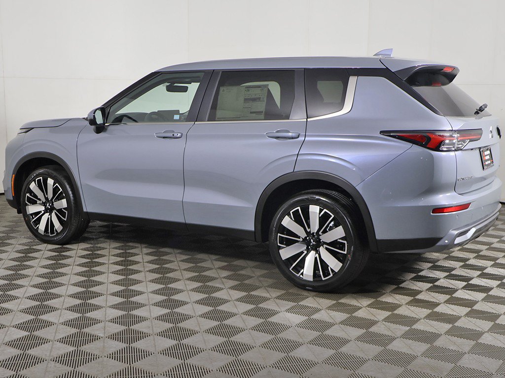 New 2026 Mitsubishi Outlander SE FWD image 16
