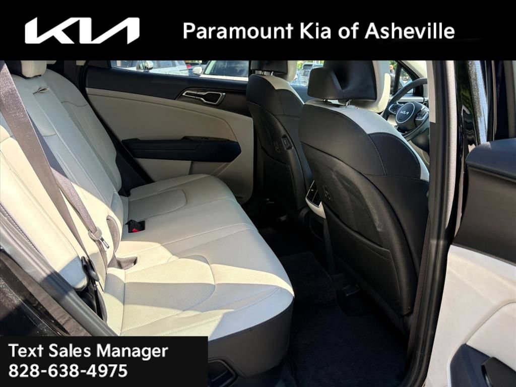 Certified 2025 Kia Sportage EX AWD/4WD image 22