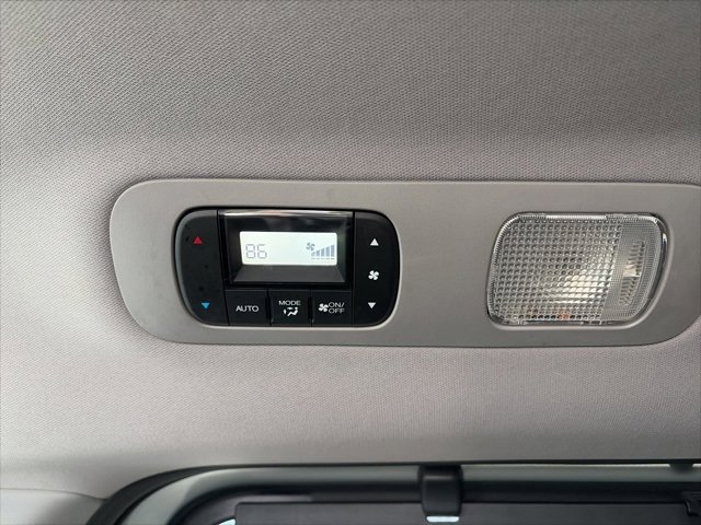 Used 2018 Honda Odyssey EX-L image 18