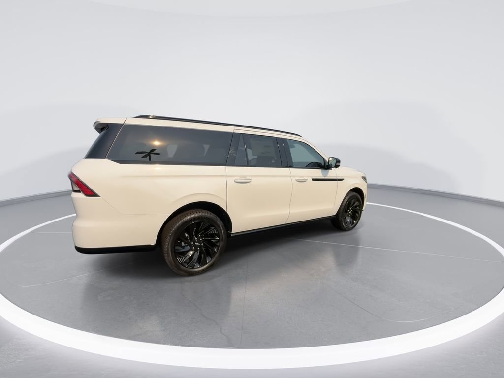 New 2026 Lincoln Navigator L Reserve AWD/4WD image 8