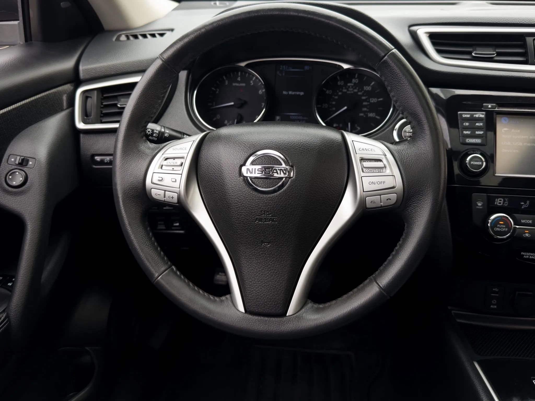 Used 2016 Nissan Rogue SV image 10