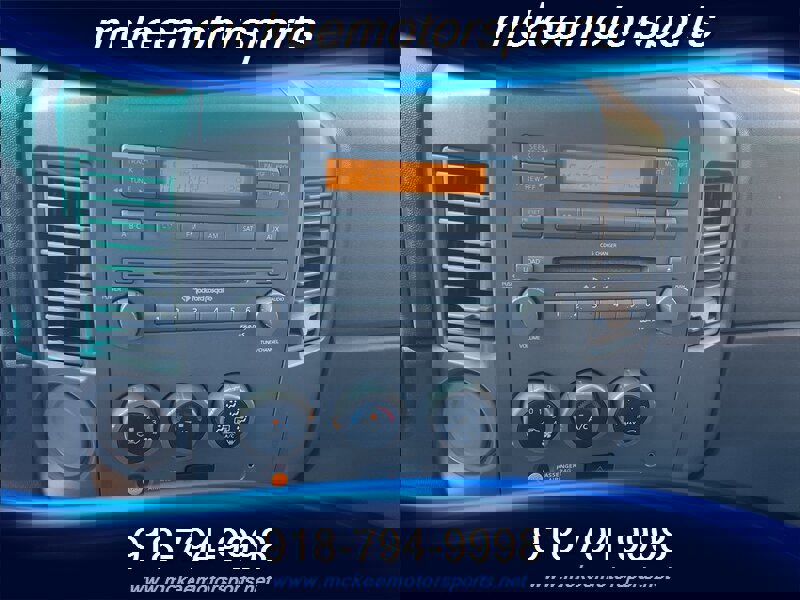 Used 2004 Nissan Titan LE image 10