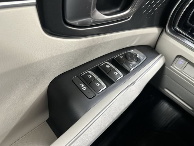 Certified 2026 Kia Sorento S AWD/4WD image 16