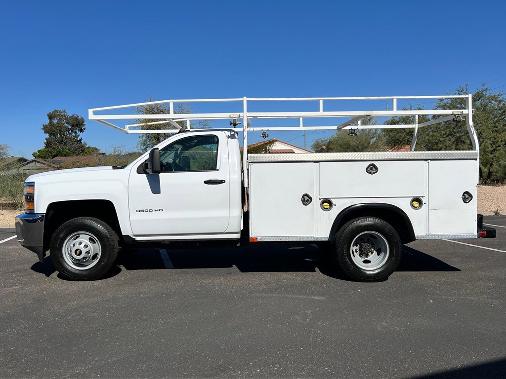 Used 2015 Chevrolet Silverado 3500 W/T image 1