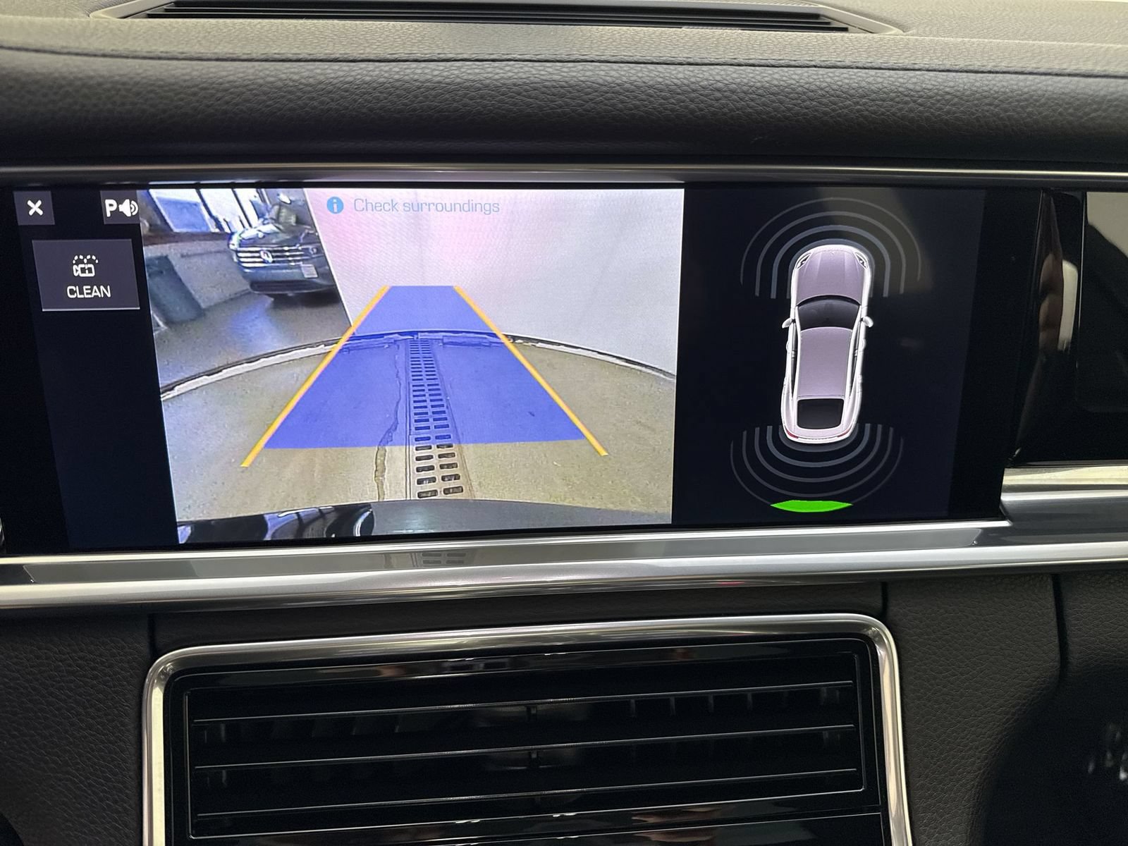 Used 2018 Porsche Panamera 4S AWD/4WD image 7